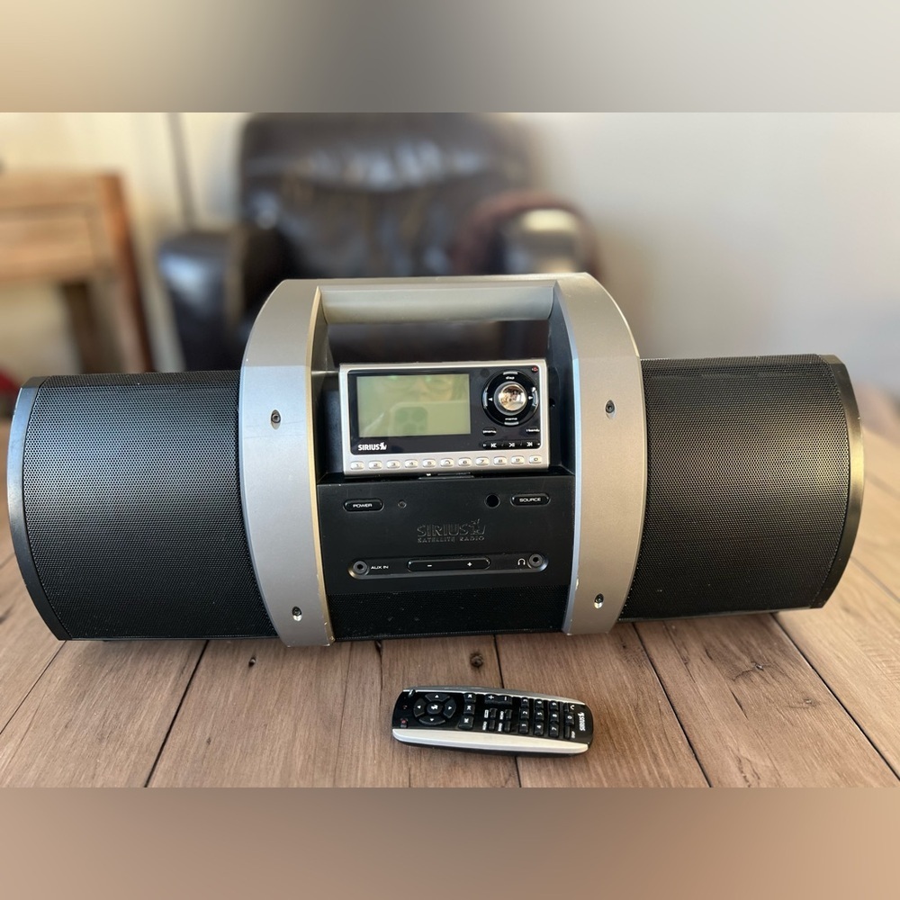 Sirius Satellite Radio Boom Box and Tuner Receiver SubX1